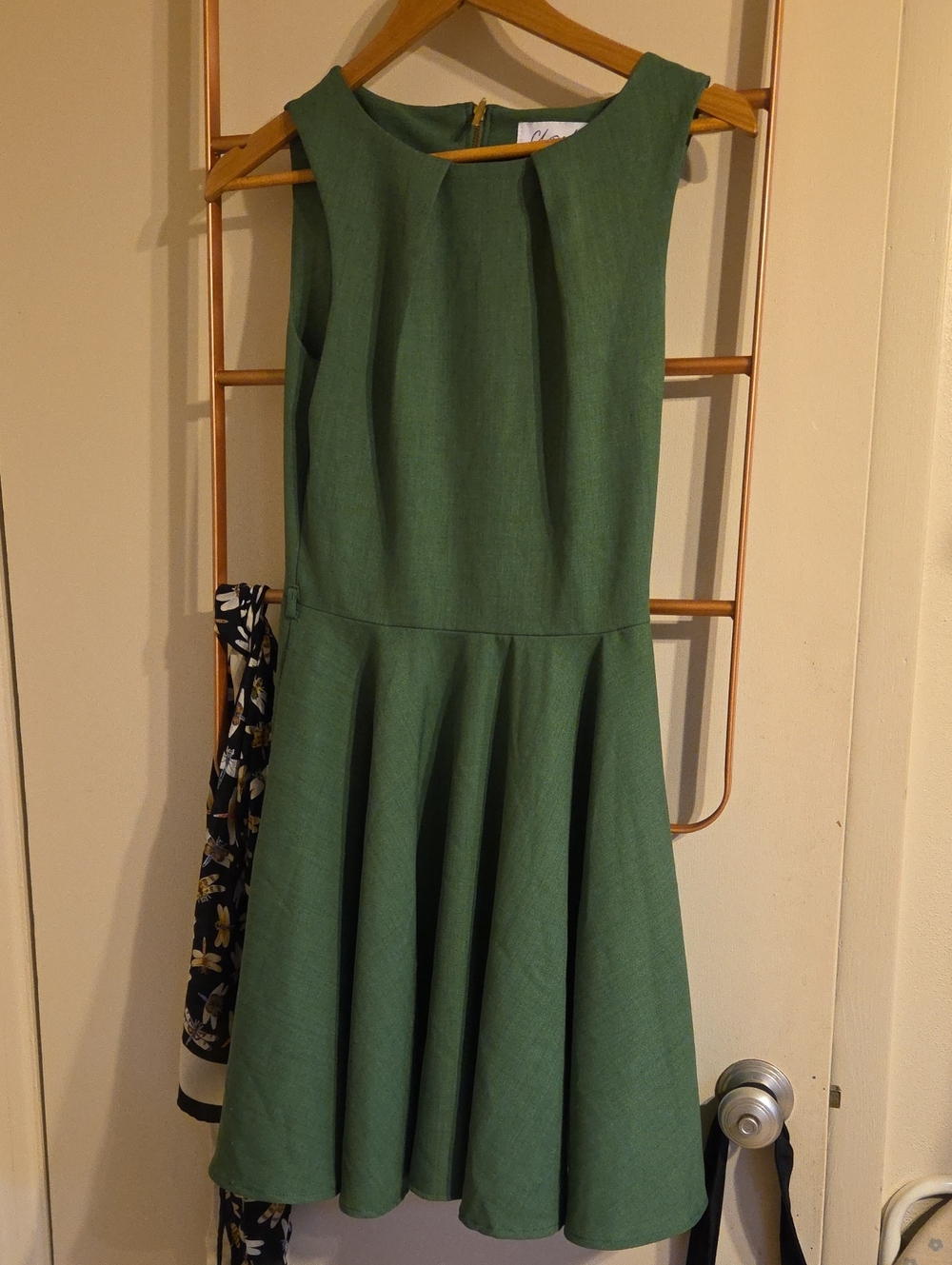 Closet London Classic Green Sleeveless Fit & Flare Dress